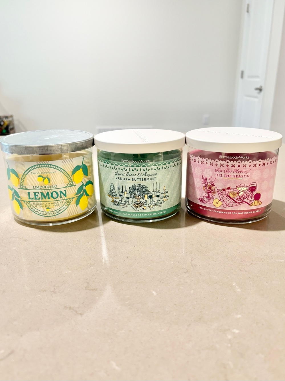 Bath and Body Works 3 Wick Candle Limoncello Vanilla ButterMint Tis the Season